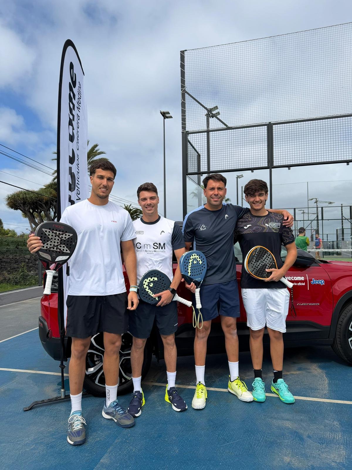 Ethan González y Carlos Flores despuntan en el Open Las Arenas
