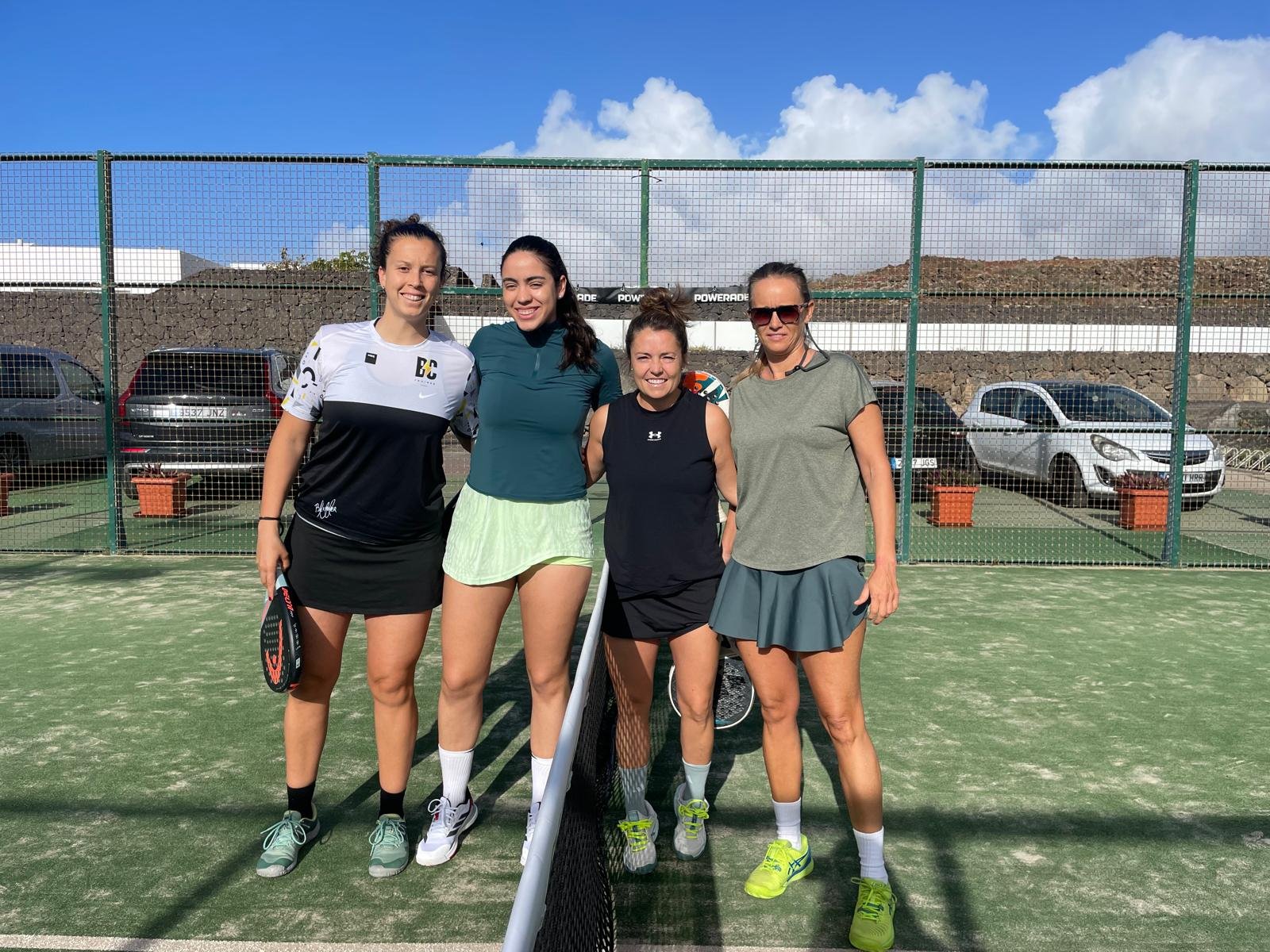 El pádel suma en Lanzarote: espectáculo y solidaridad en Hyde Park Lane Leisure & Sport